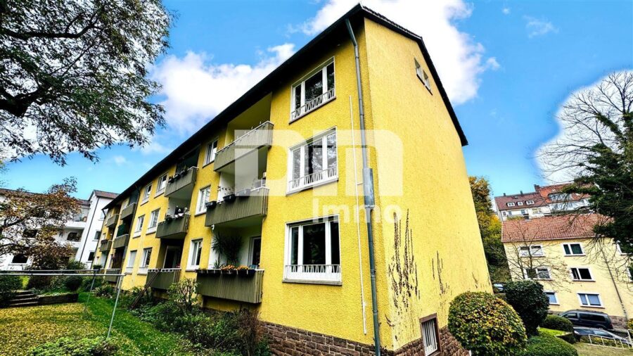 Helle Vierzimmerwohnung (Hochparterre) mit Balkon in Traumlage - Rückansicht